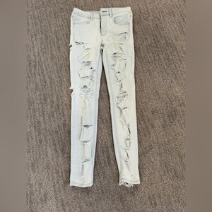 American Eagle heavily distressed hi rise jegging , size 6 reg